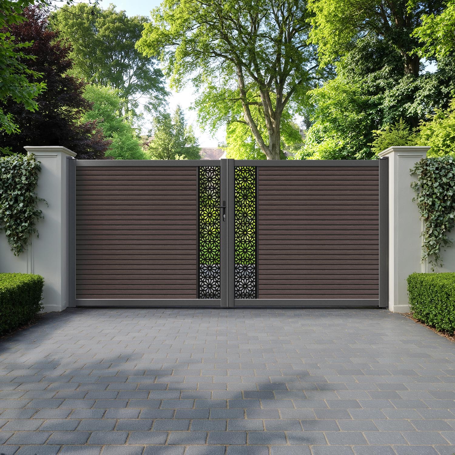 Hudson Narwa Straight Top Driveway Gate - Mid Brown - Middle Screen