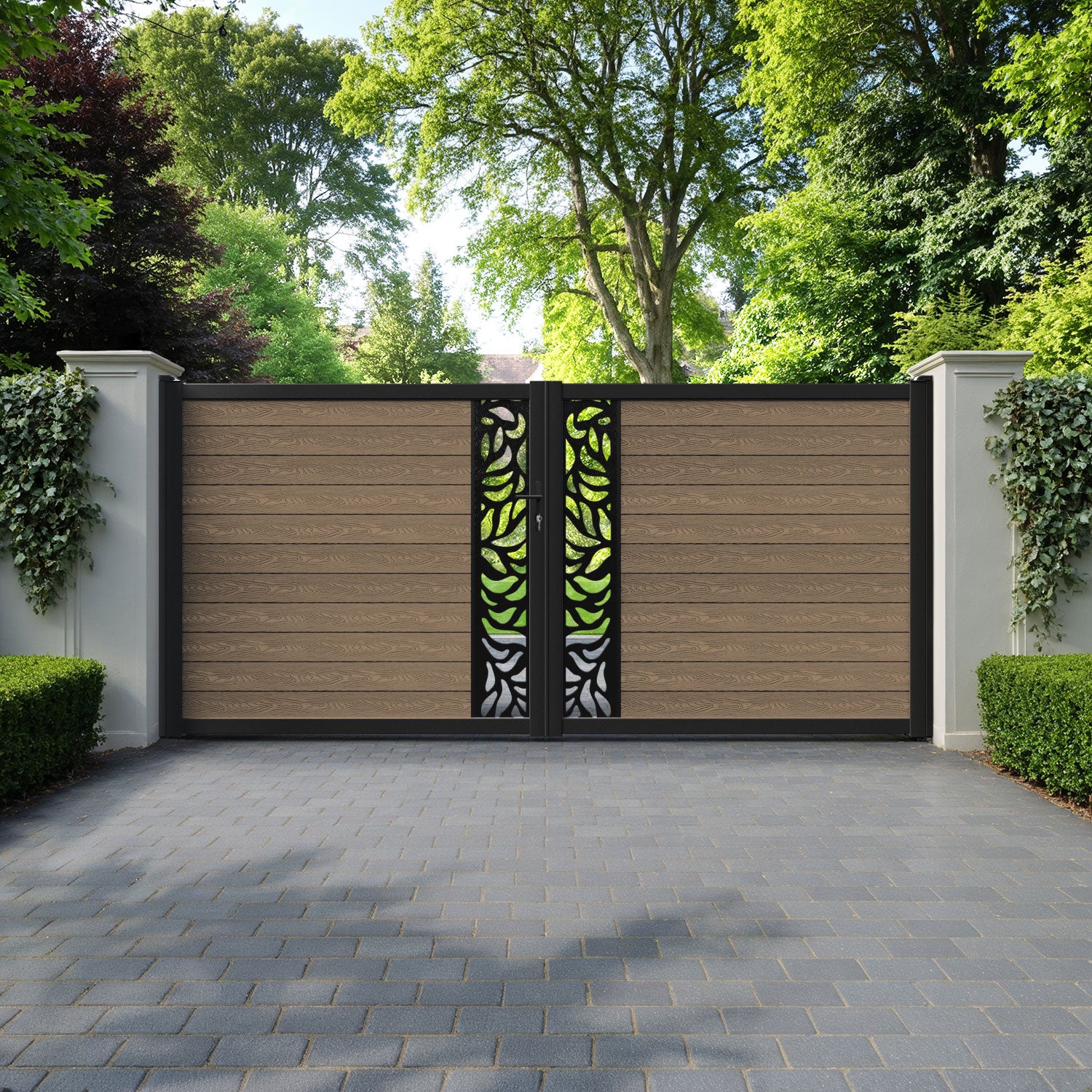 Classic Plume Straight Top Driveway Gate - Teak - Middle Screen