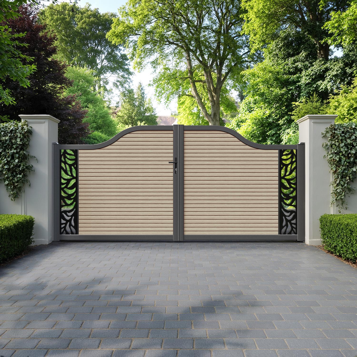 Hudson Plume Curved Top Driveway Gate - Light Oak- End Screen