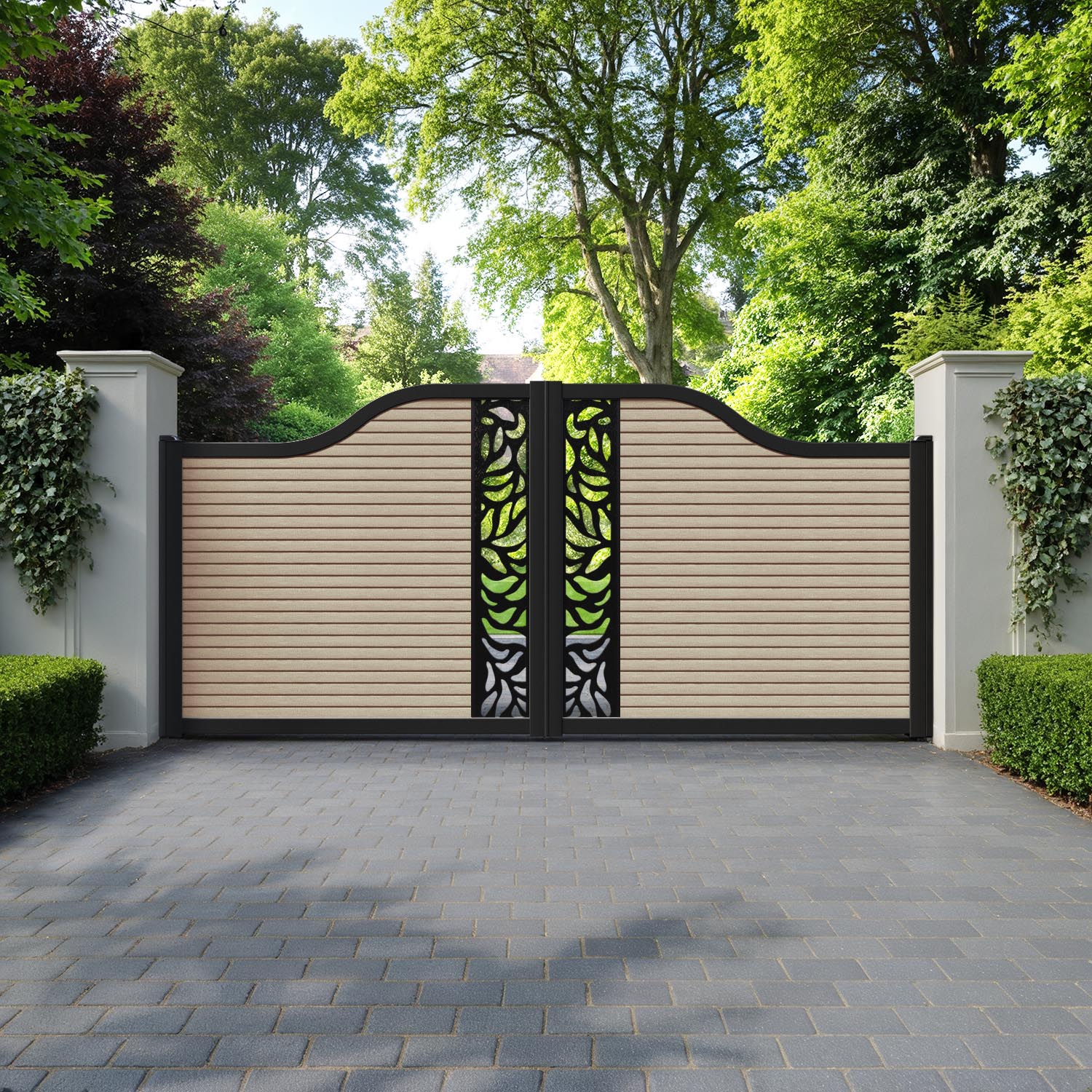 Hudson Plume Curved Top Driveway Gate - Light Oak - Middle Screen