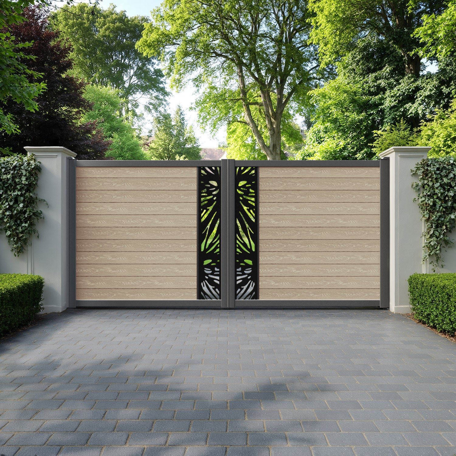 Classic Poppy Straight Top Driveway Gate - Light Oak - Middle Screen