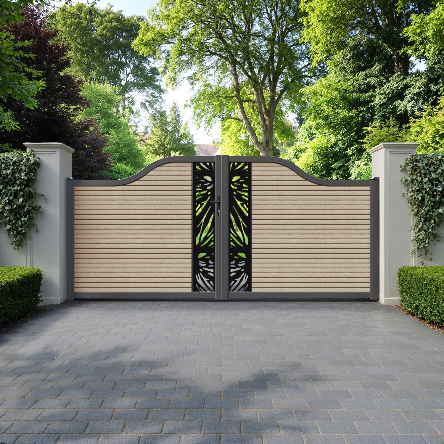 Hudson Poppy Curved Top Driveway Gate - Light Oak - Middle Screen
