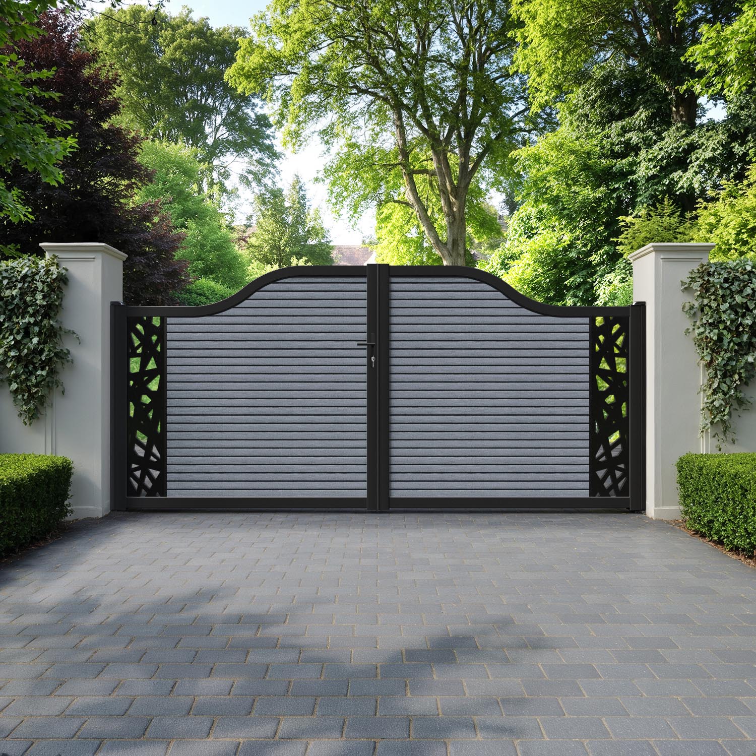 Hudson Prism Curved Top Driveway Gate - Anthracite - End Screen