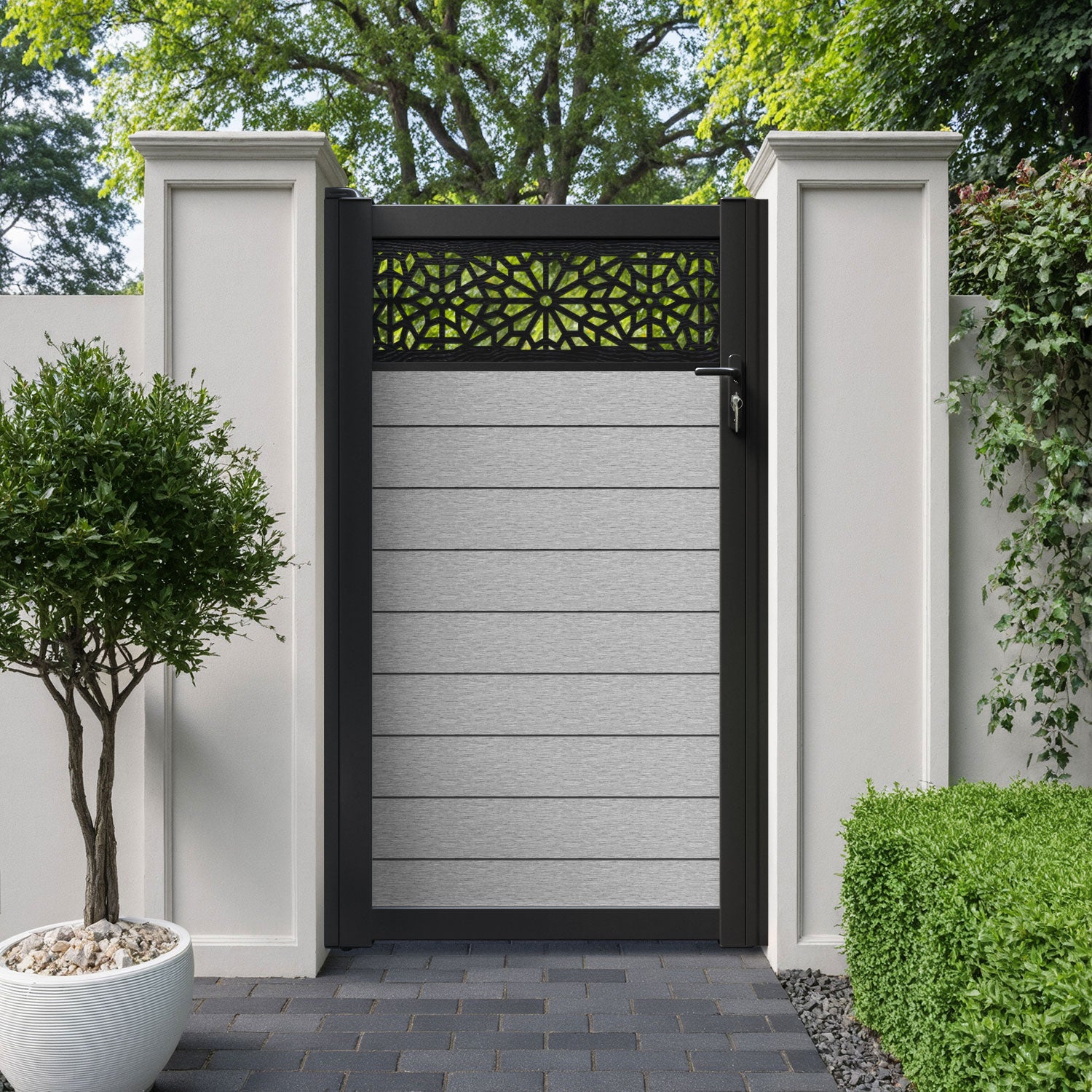 Fusion Alnara Pedestrian Gate - Light Grey – Charles & Ivy