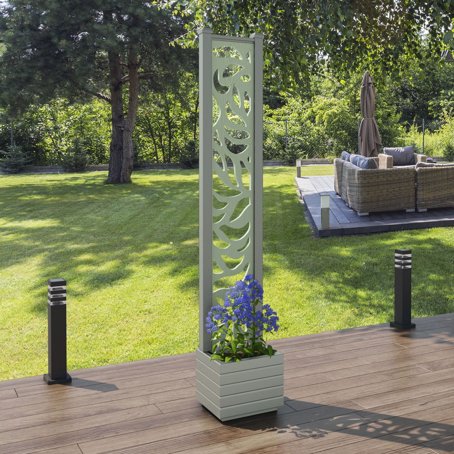 Vertu - Small Planter - Plume Screen