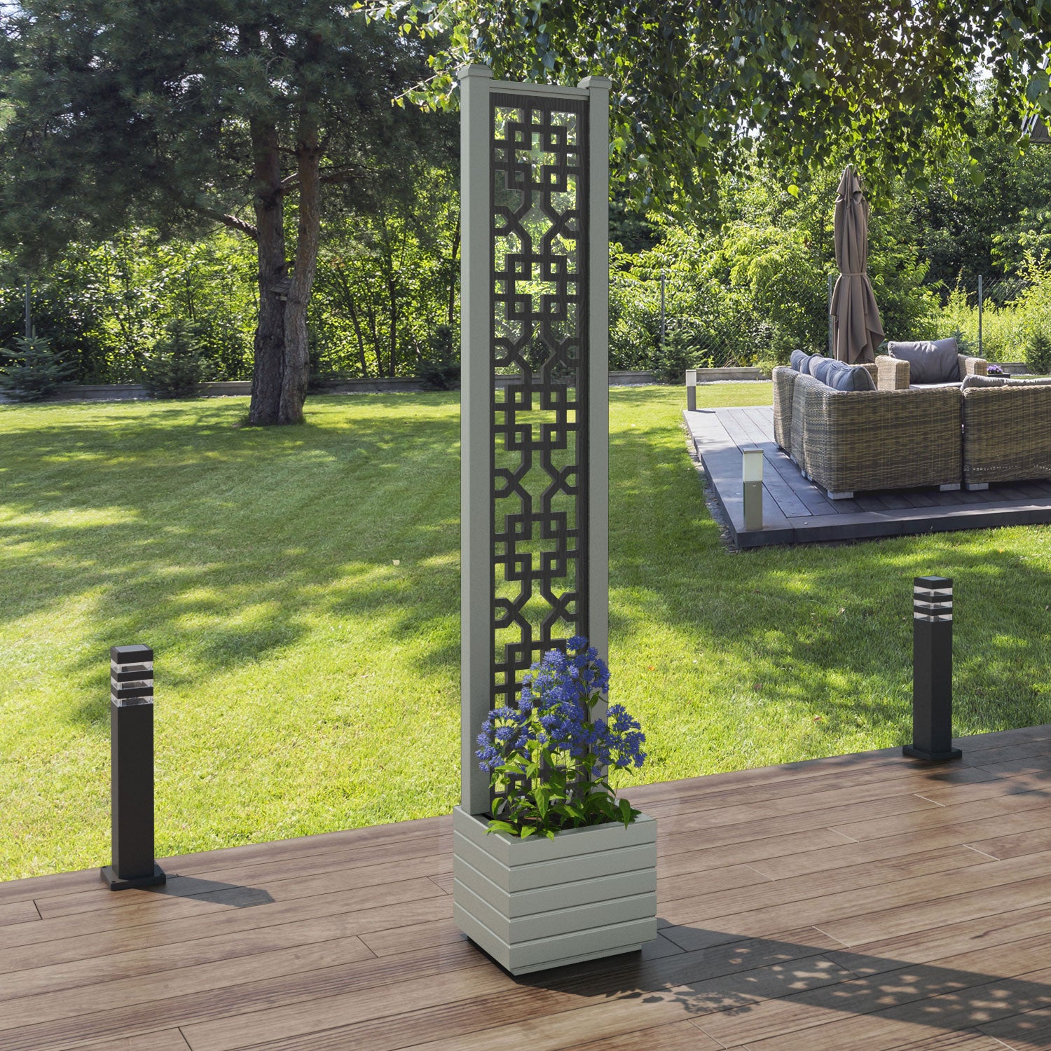 Vertu - Small Planter - Zaria Screen
