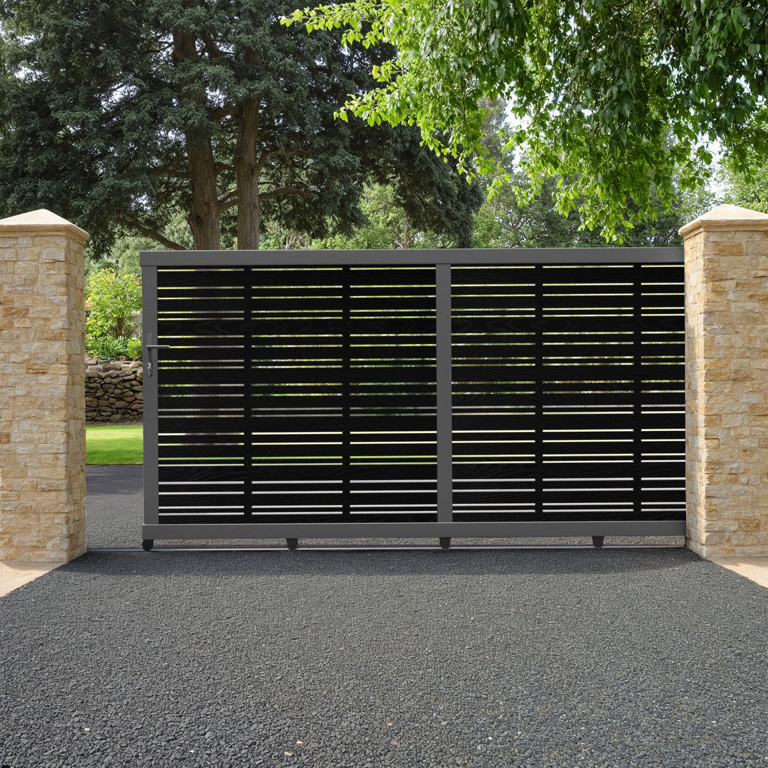 Linea Sliding Driveway Gate