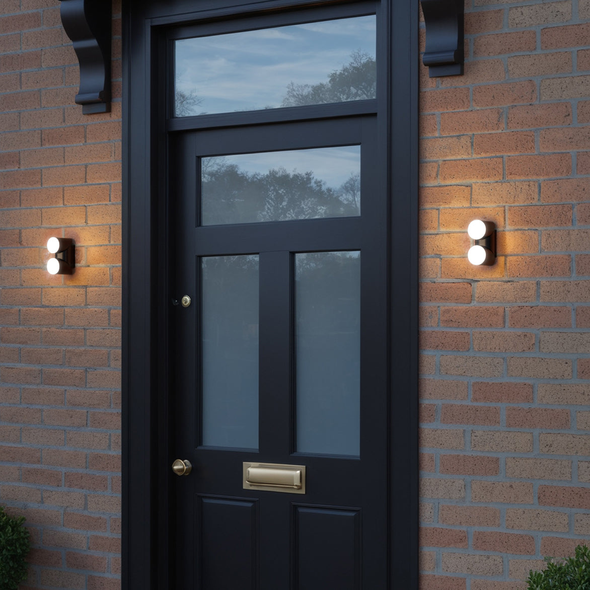 Wave Outdoor Light - Mains Powered