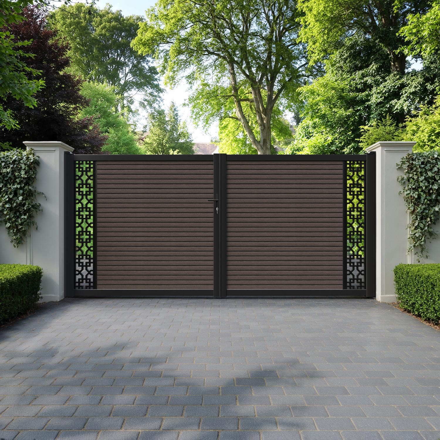 Hudson Zaria Straight Top Driveway Gate - Mid Brown - End Screen