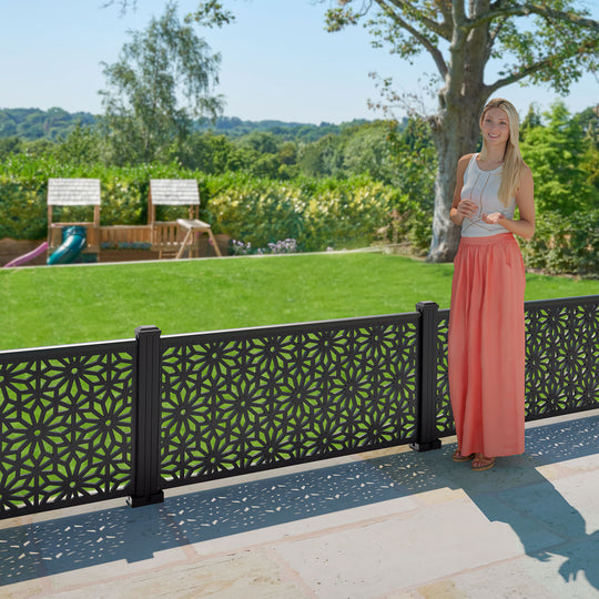 Narwa Decorative Fence - 120x60cm - with our aluminium posts